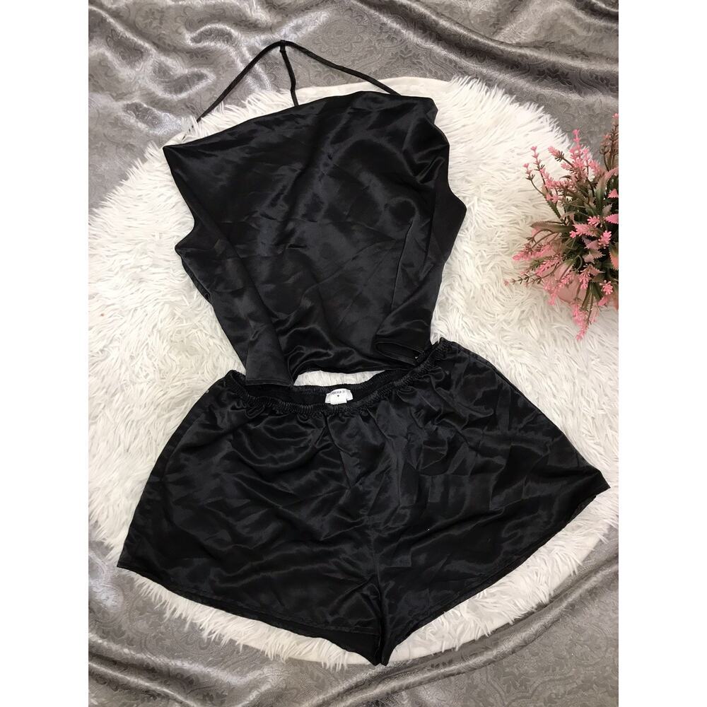 Women's Junior Forever 21 Black Satin Pajama Sz Medium Top and Shorts